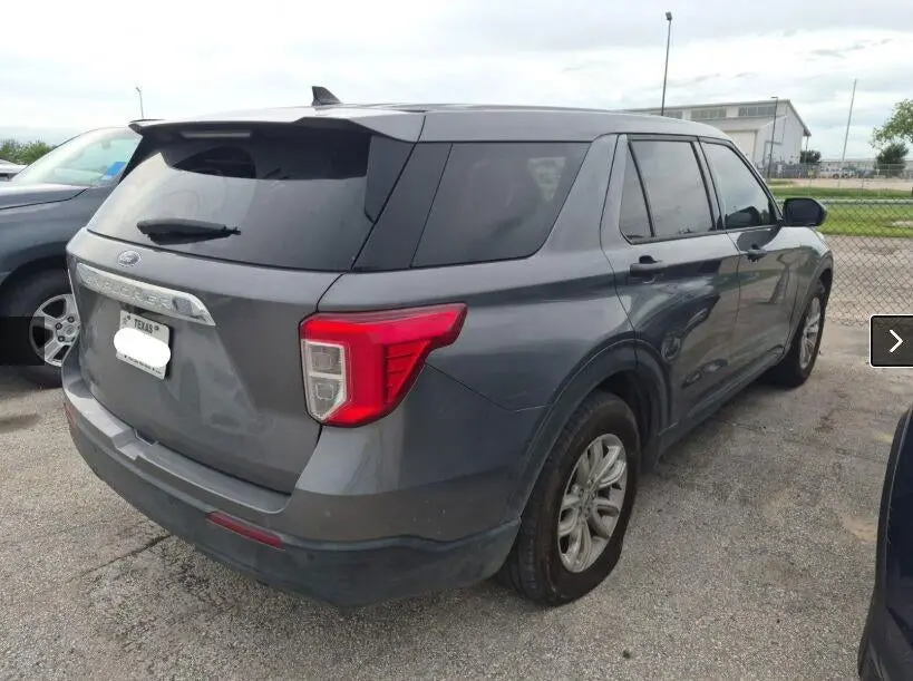 2021 Ford Explorer Base RWD photo 4