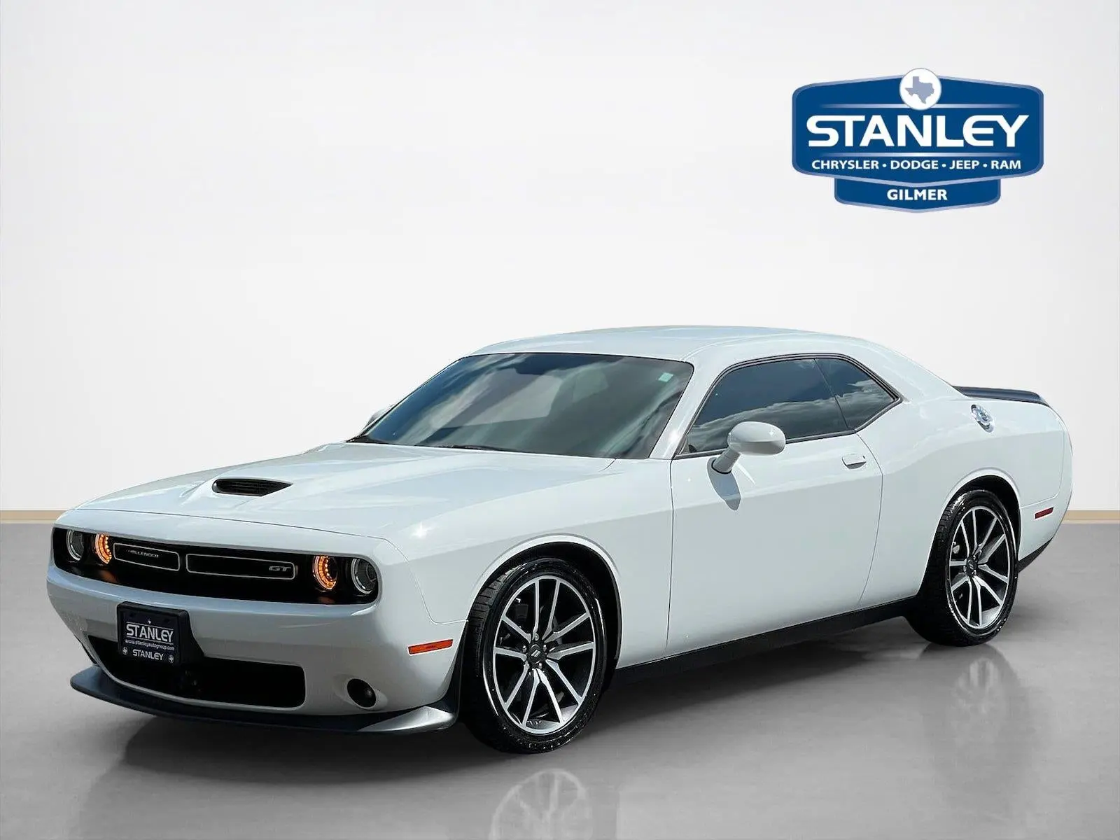 2023 Dodge Challenger GT Auto photo 3