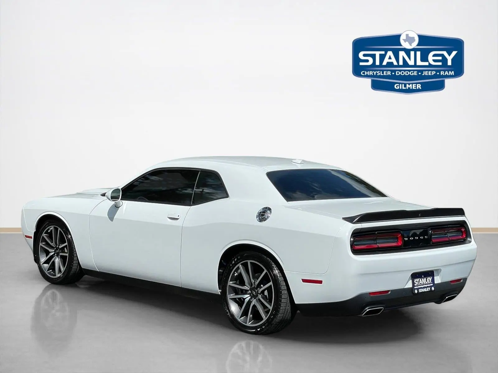 2023 Dodge Challenger GT Auto photo 5