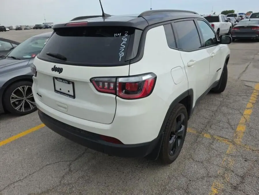 2018 Jeep Compass Altitude 4X4 photo 4