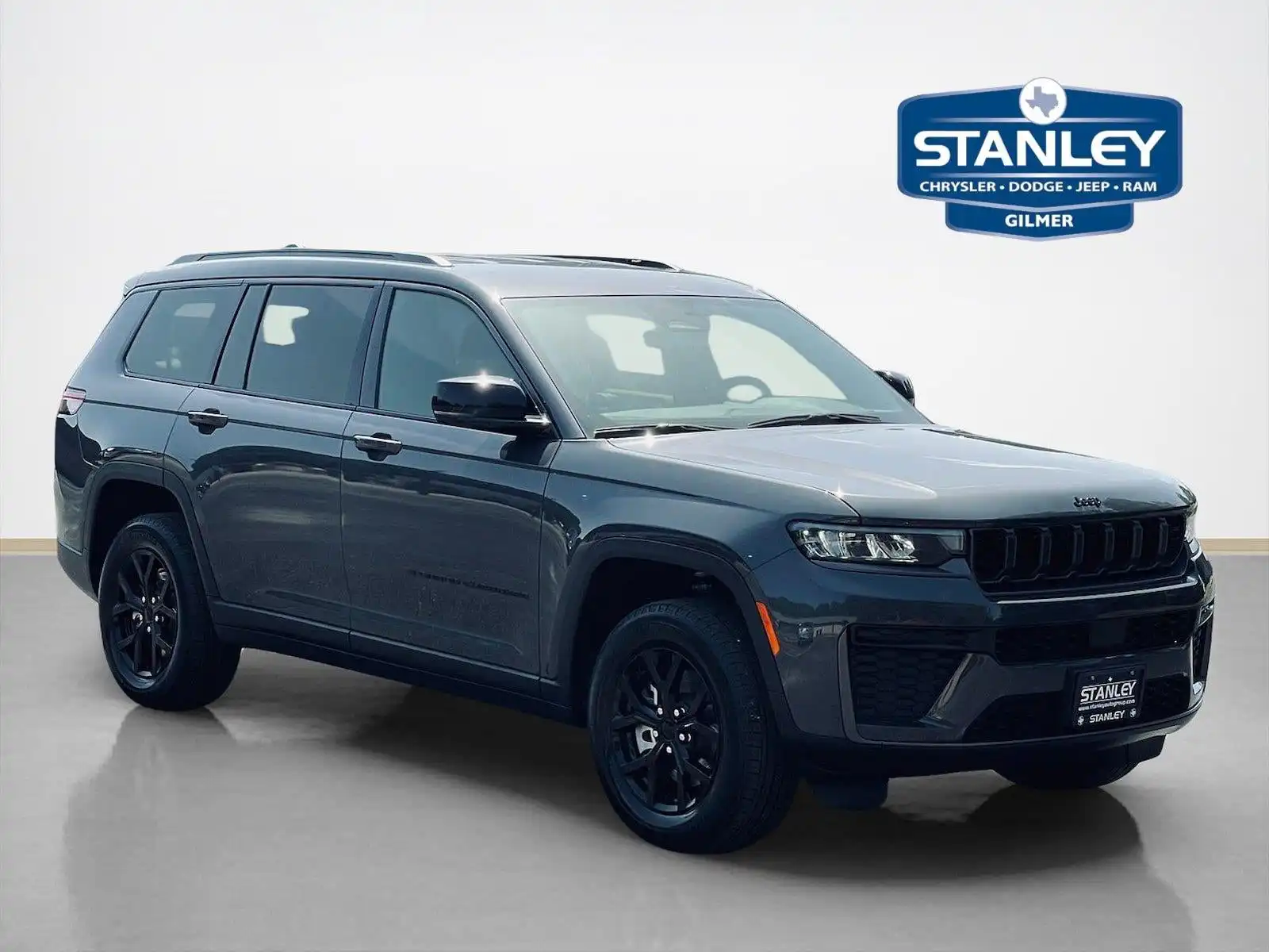 2026 Jeep Grand Cherokee L Laredo Altitude 4x4's photo