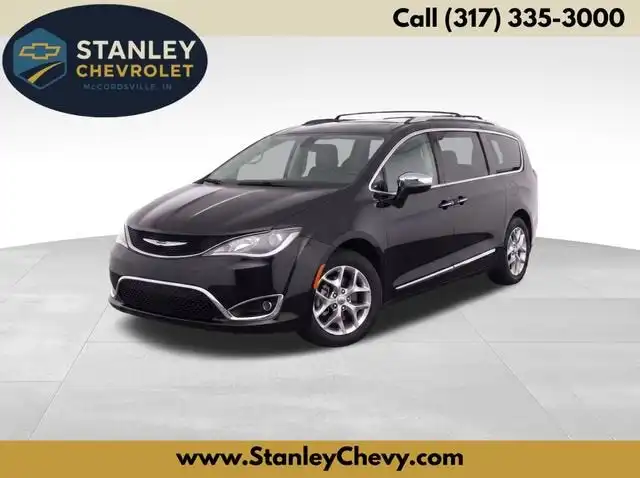 2020 Chrysler Pacifica Limited's photo