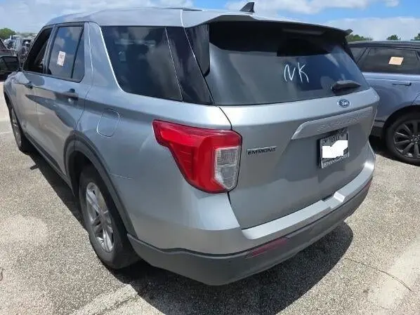 2022 Ford Explorer Base RWD photo 3