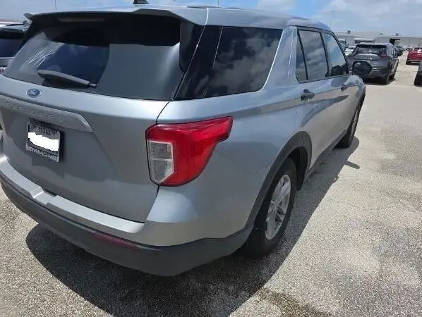 2022 Ford Explorer Base RWD photo 4