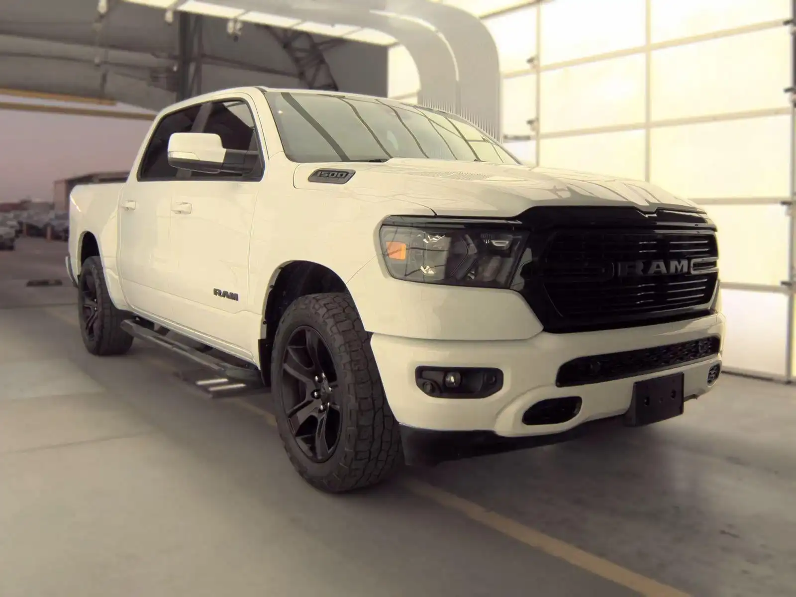 2020 RAM 1500 Big Horn/Lone Star 4WD Crew Cab 5'7's photo