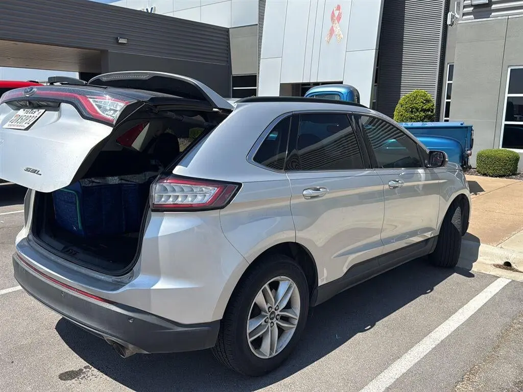 2015 Ford Edge SEL photo 5