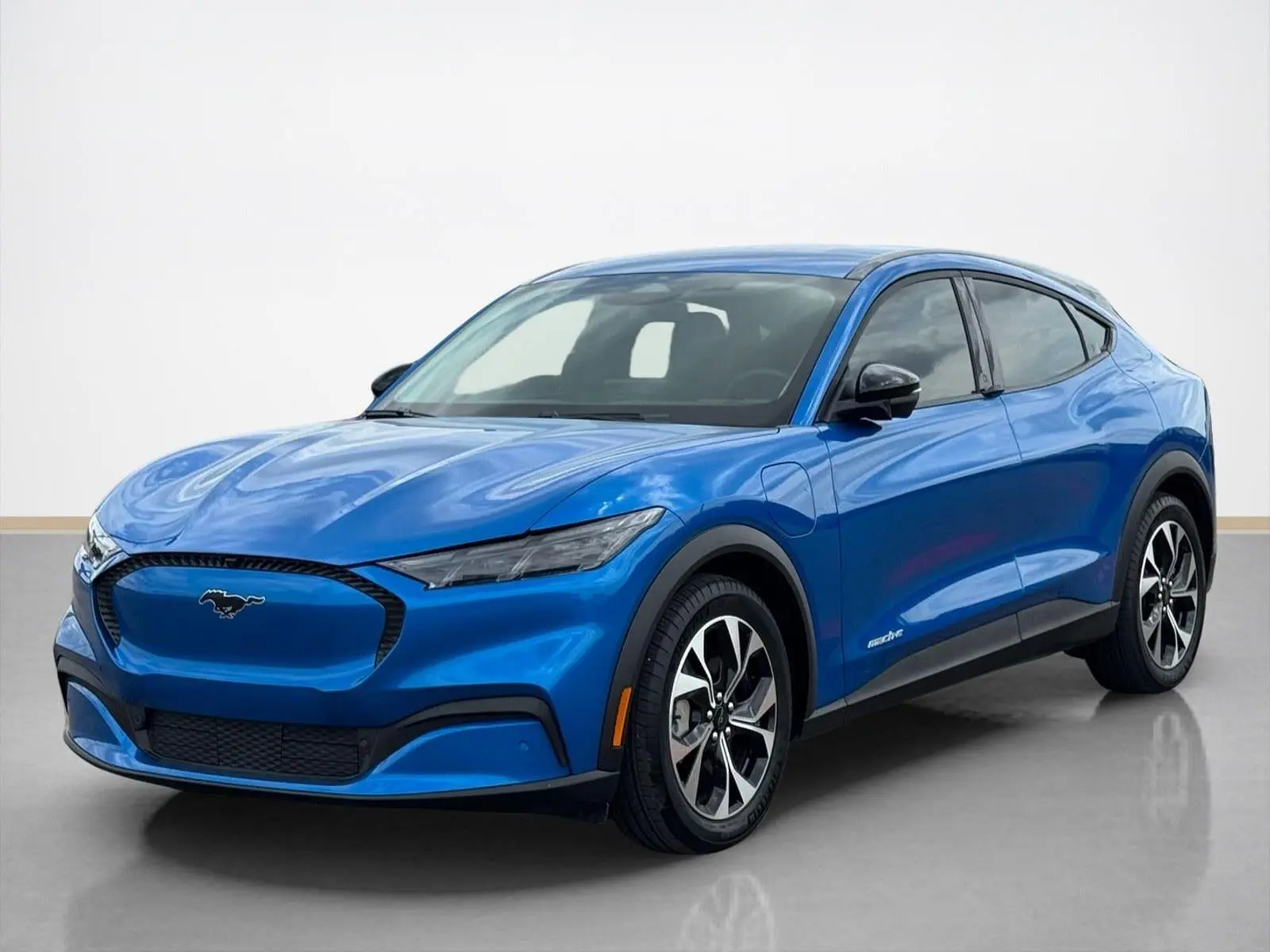 2025 Ford Mustang-Mach-e Select photo 3