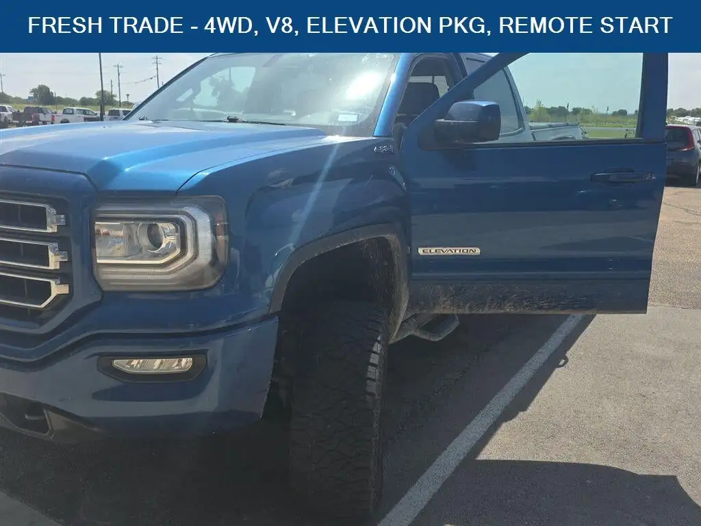 2018 GMC Sierra 4WD Crew Cab Short Box SLE's photo