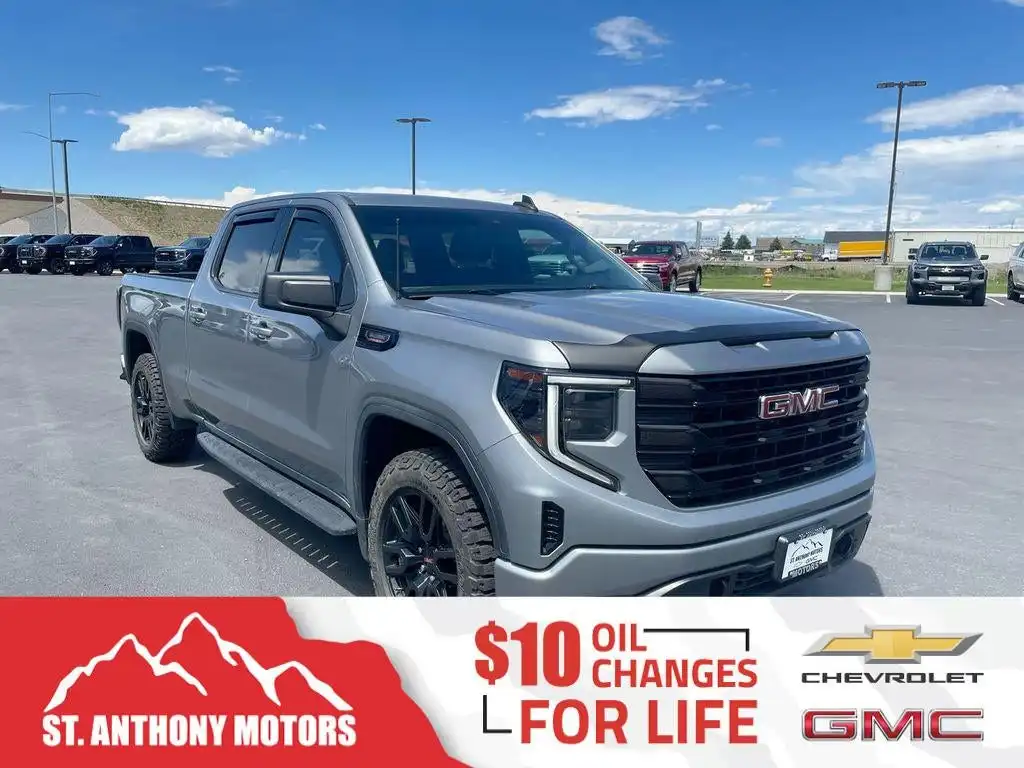 2023 GMC Sierra 4WD Crew Cab Short Box Elevation's photo