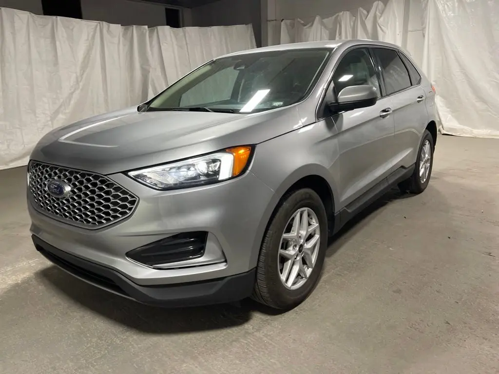 2024 Ford Edge SEL AWD photo 4