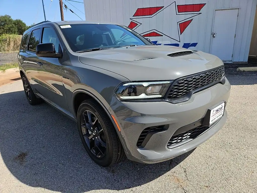 2026 Dodge Durango GT HEMI V8 AWD's photo