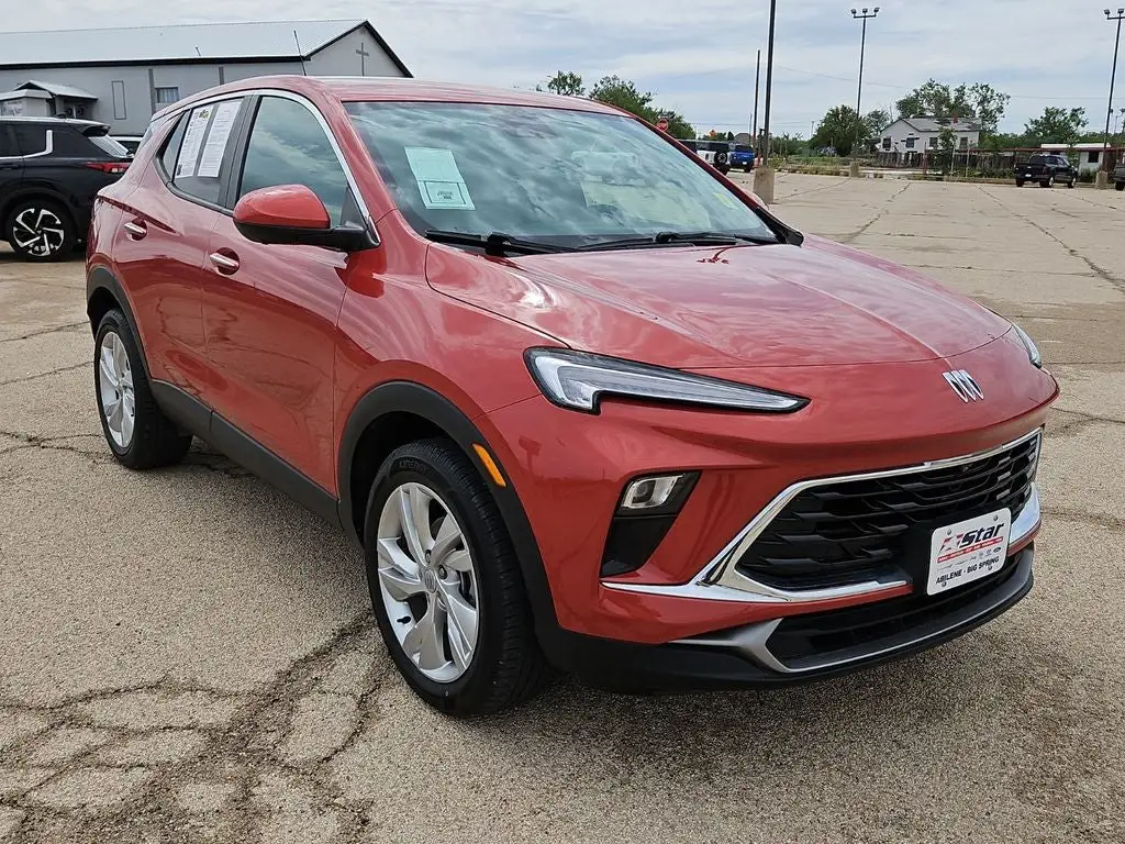 2024 Buick Encore GX Preferred photo 1