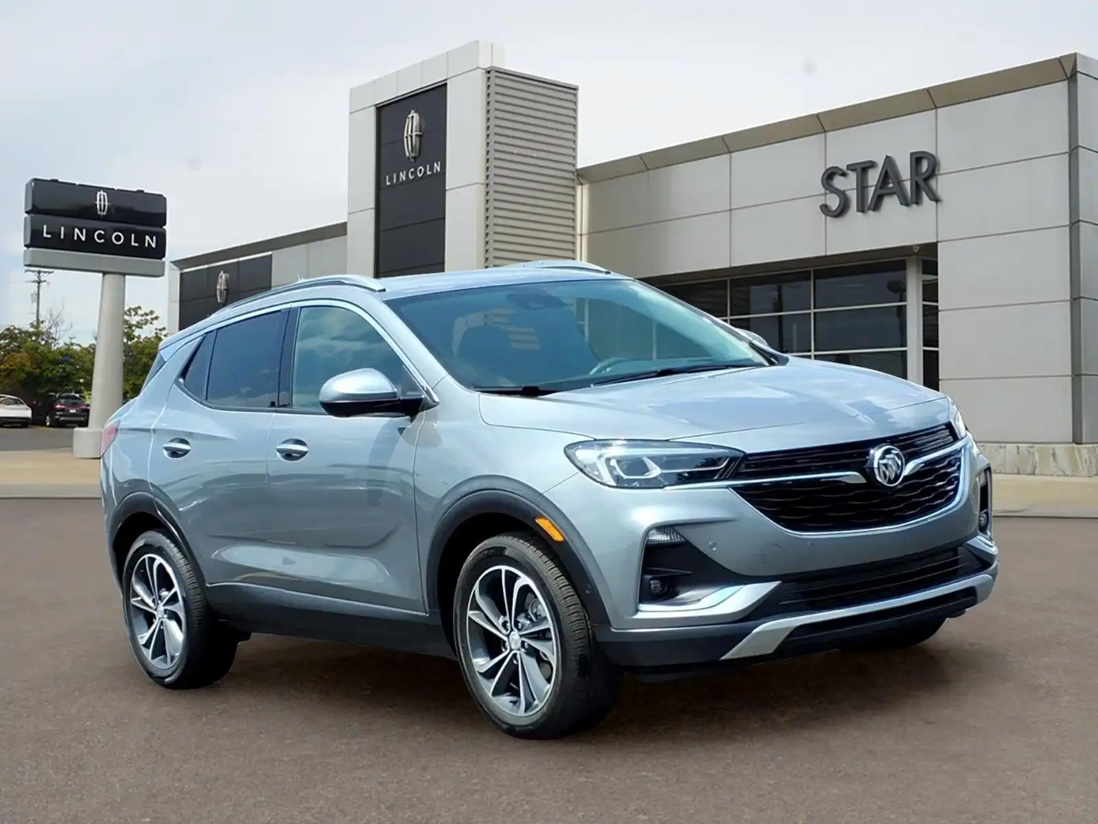 2023 Buick Encore GX Essence's photo