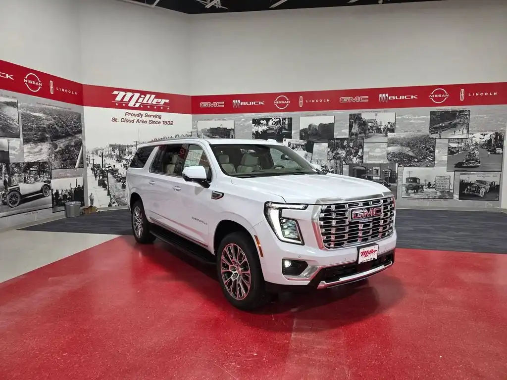 2026 GMC Yukon Denali AWD's photo