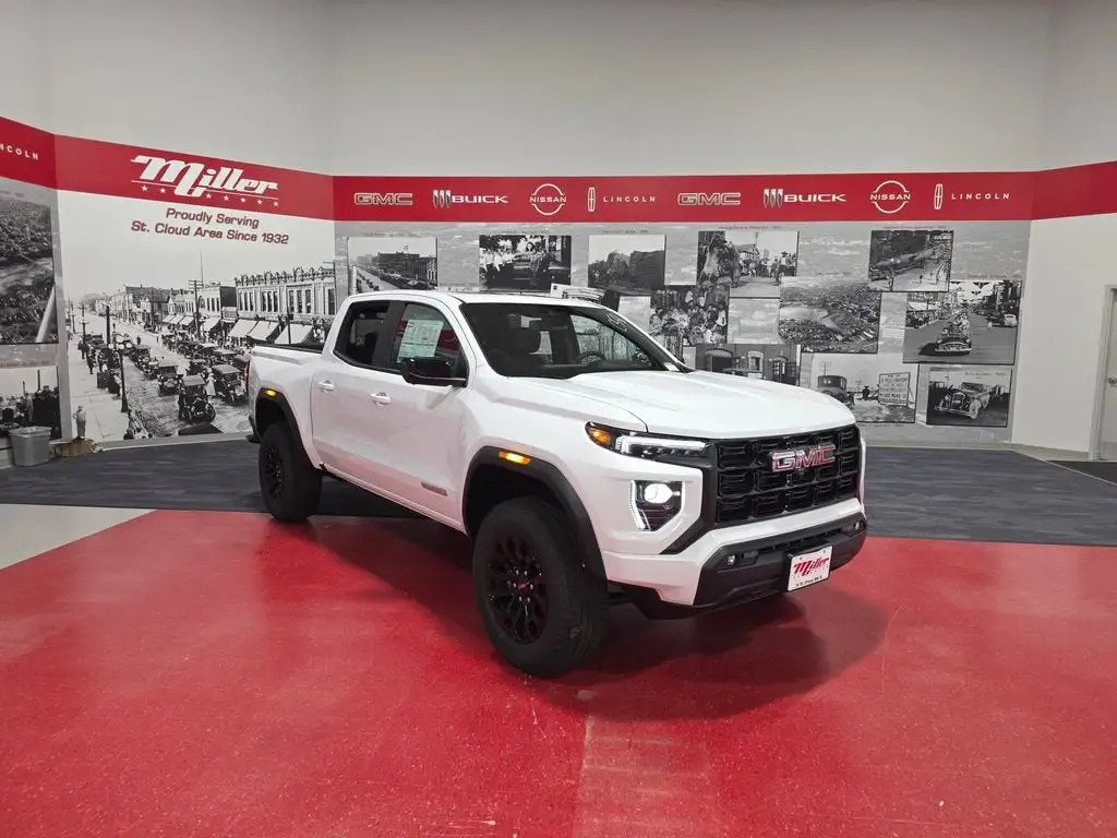 2026 GMC Canyon 4WD Elevation Crew Cab Short Box photo 1