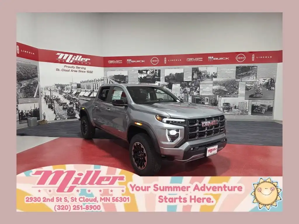 2026 GMC Canyon 4WD AT4 Crew Cab Short Box's photo