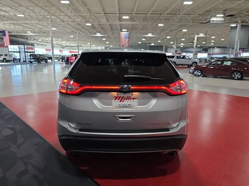 2018 Ford Edge Titanium AWD photo 4