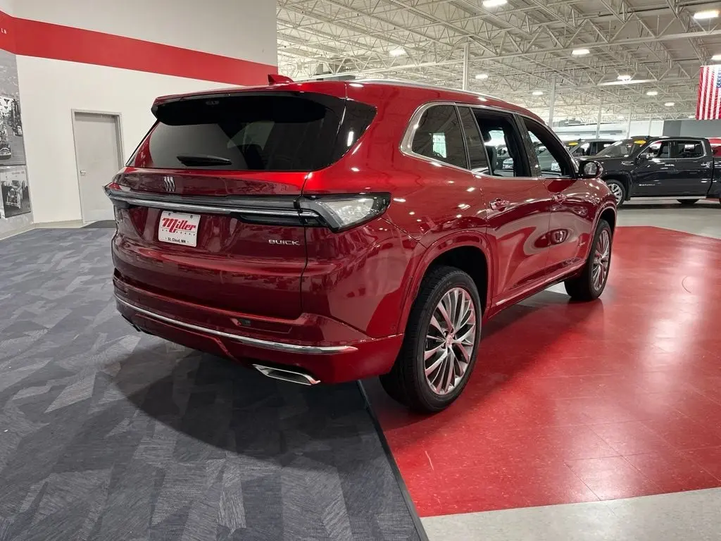 2026 Buick Enclave Avenir AWD photo 3