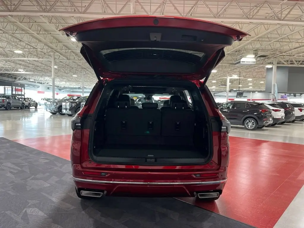 2026 Buick Enclave Avenir AWD photo 5