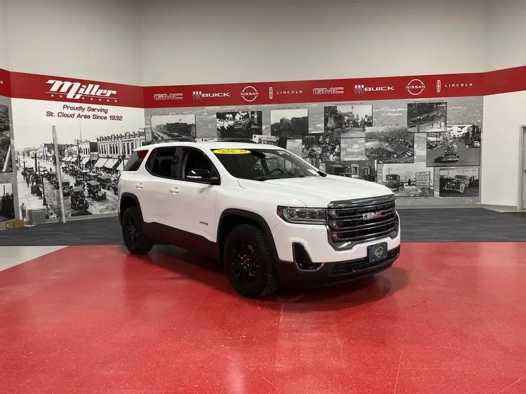 2023 GMC Acadia AT4 AWD's photo