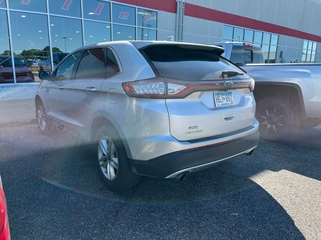 2017 Ford Edge SEL AWD photo 5