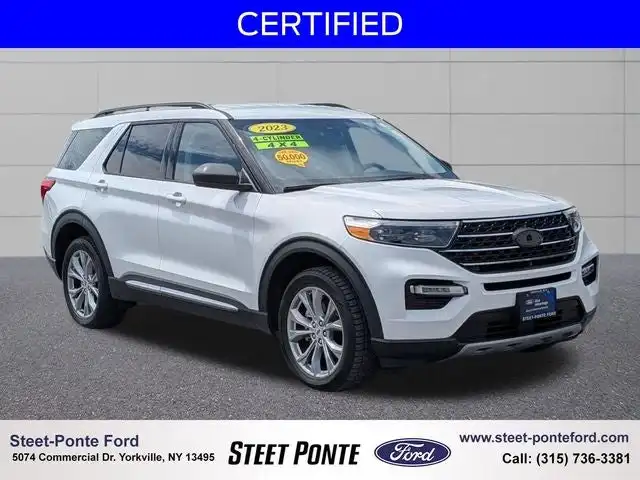 2023 Ford Explorer XLT 4WD's photo