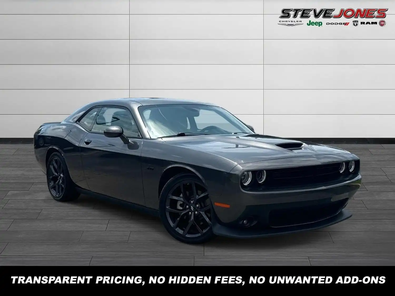 2023 Dodge Challenger R/T's photo