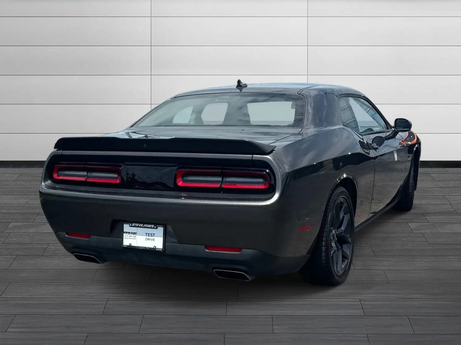 2023 Dodge Challenger R/T photo 5