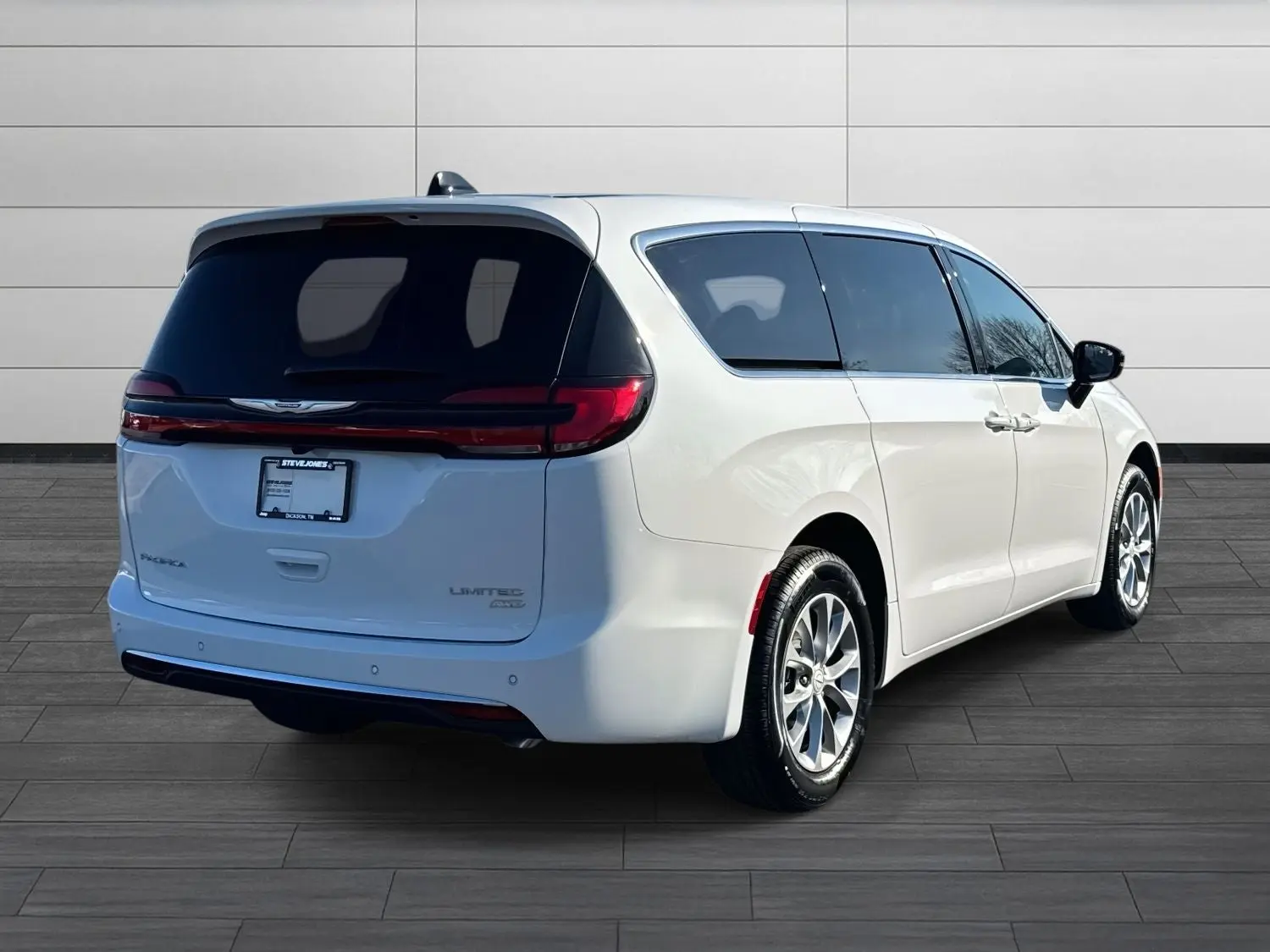 2026 Chrysler Pacifica Limited AWD photo 5