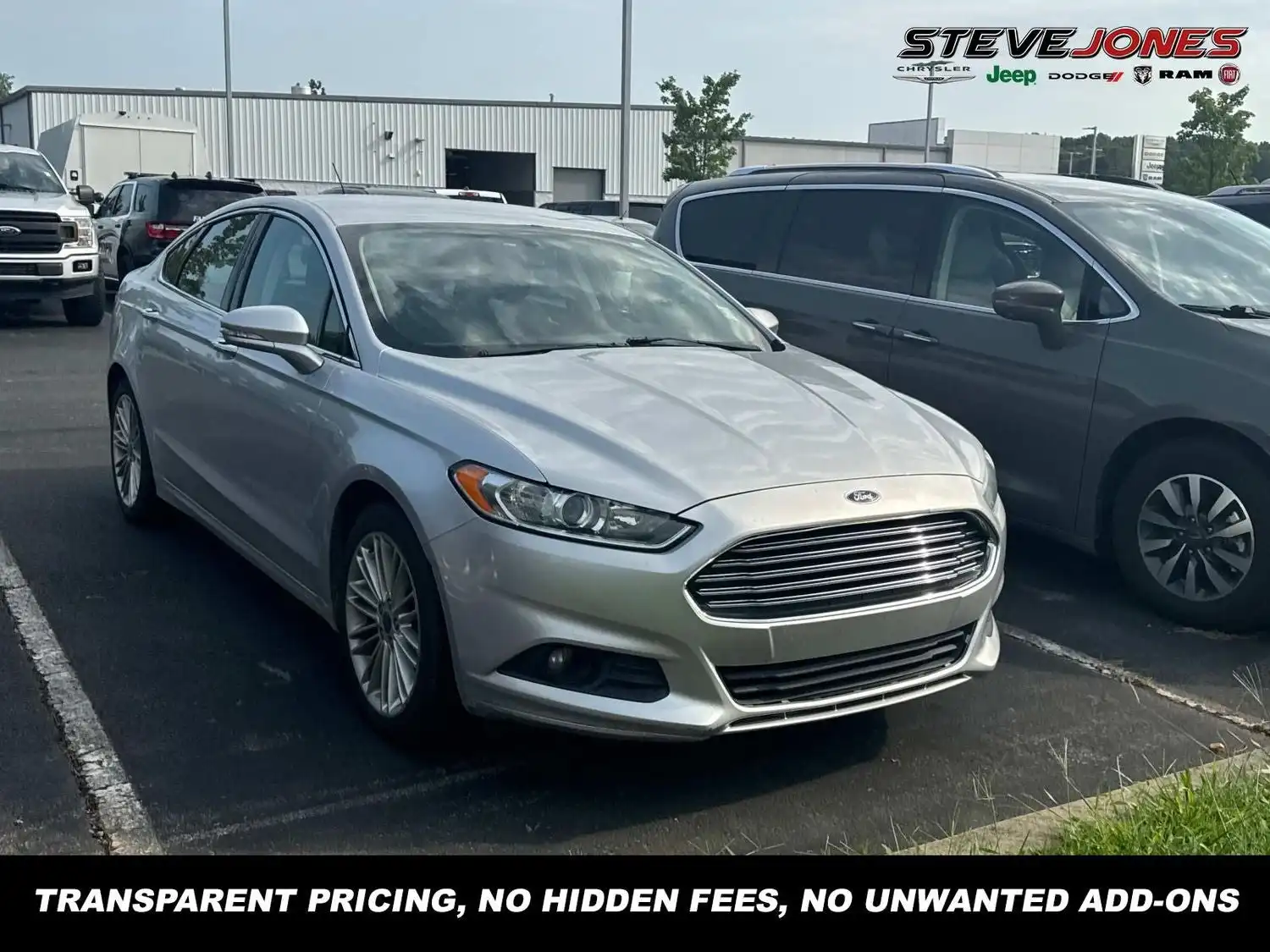 2016 Ford Fusion SE FWD's photo