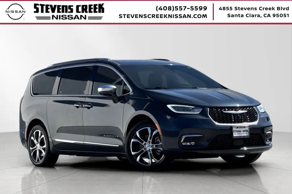 2021 Chrysler Pacifica Pinnacle photo 1