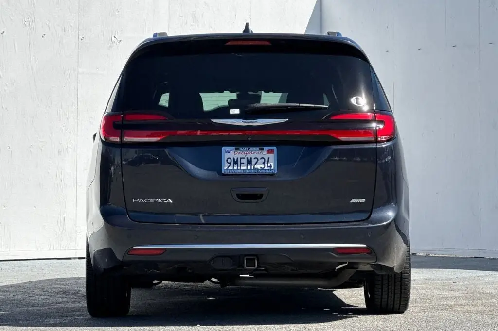 2021 Chrysler Pacifica Pinnacle photo 4