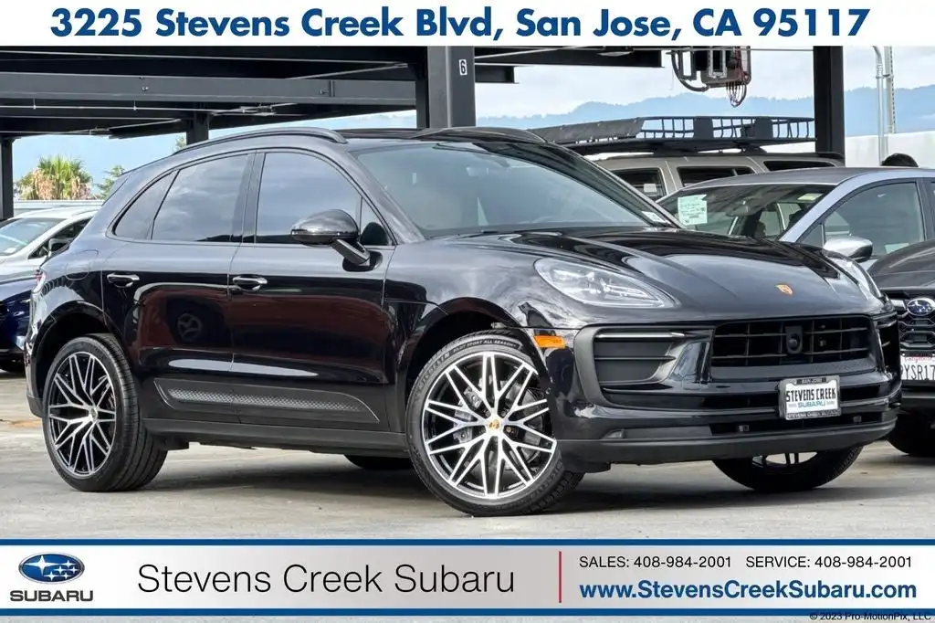 2022 Porsche Macan Base's photo