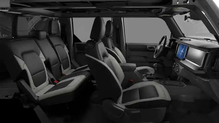 2026 Ford Bronco Base's photo