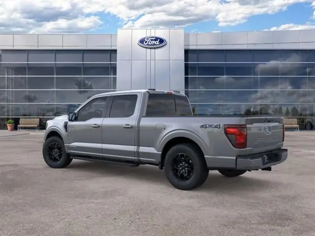 2026 Ford F-150 XLT 4WD SuperCrew 6-1/2' Box photo 4