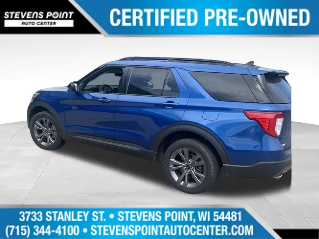 2023 Ford Explorer XLT 4WD photo 1