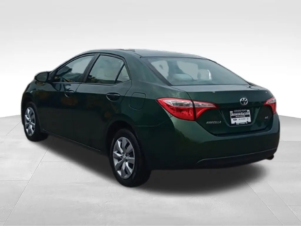 2014 Toyota Corolla L AT photo 5