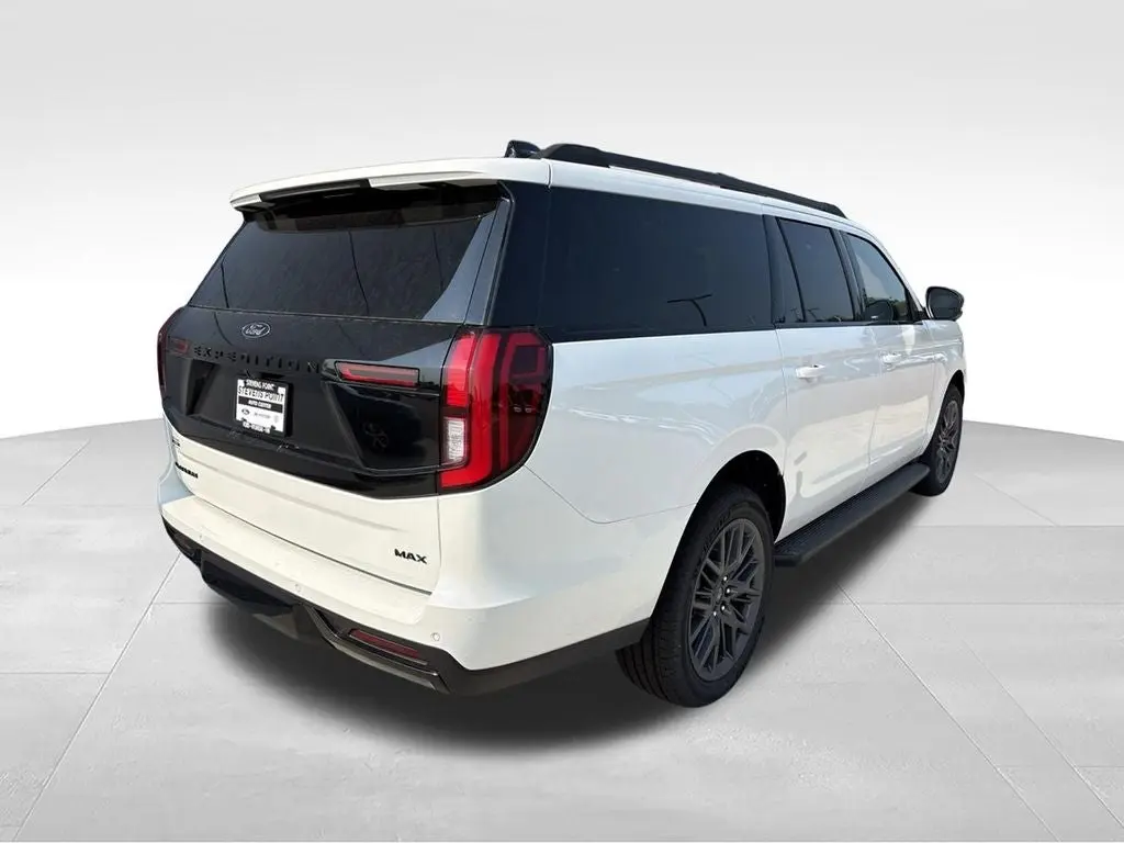 2026 Ford Expedition Platinum MAX 4x4 photo 4