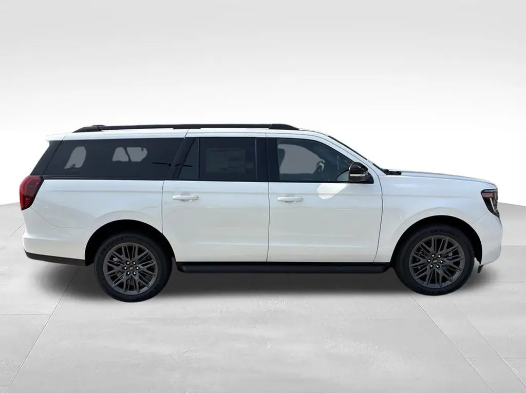 2026 Ford Expedition Platinum MAX 4x4 photo 5
