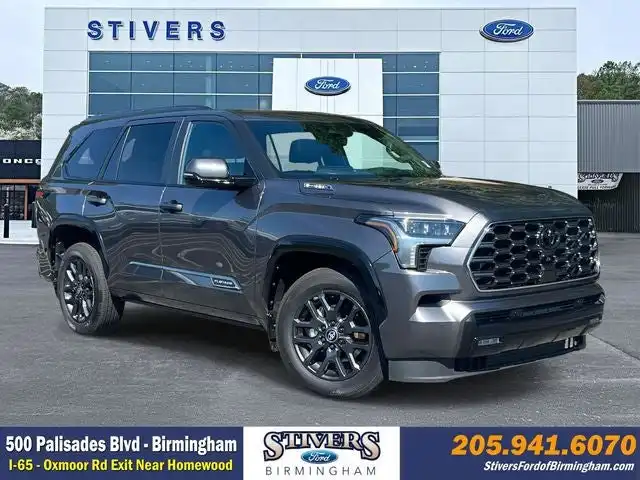2025 Toyota Sequoia Platinum 4WD i-FORCE MAX Hybrid's photo