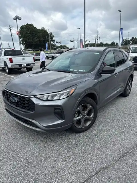 2024 Ford Escape ST-Line AWD's photo