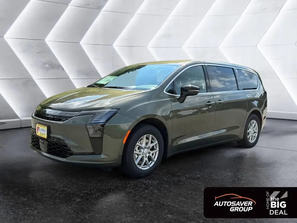 2027 Chrysler Pacifica Select photo 1