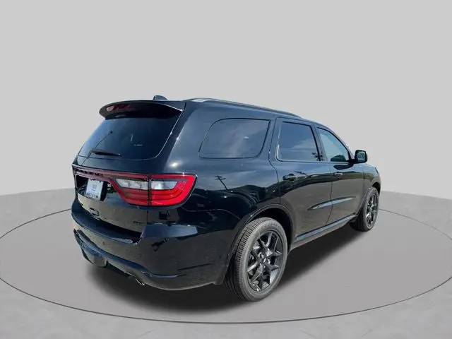 2027 Dodge Durango HEMI V8 GT AWD Plus photo 3