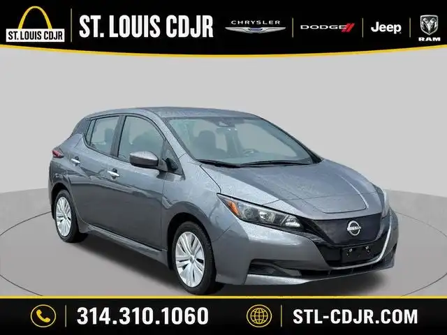 2023 Nissan Leaf S's photo