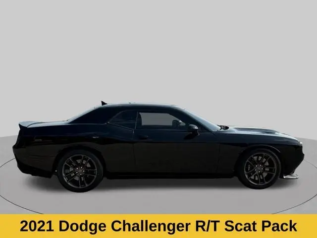 2021 Dodge Challenger R/T Scat Pack photo 3