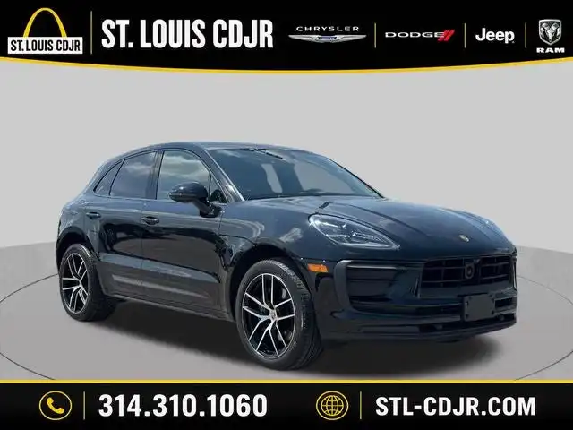 2024 Porsche Macan Base's photo