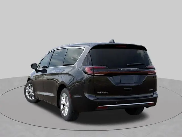 2027 Chrysler Pacifica Select AWD photo 3