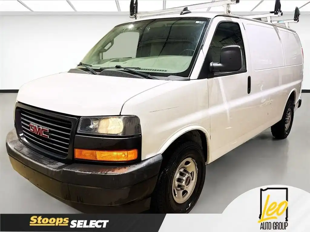 2023 GMC Savana 2500's photo