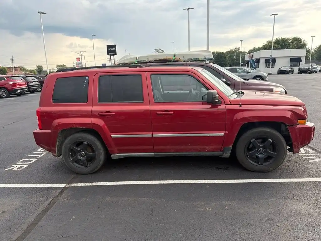 2010 Jeep Patriot Sport's photo