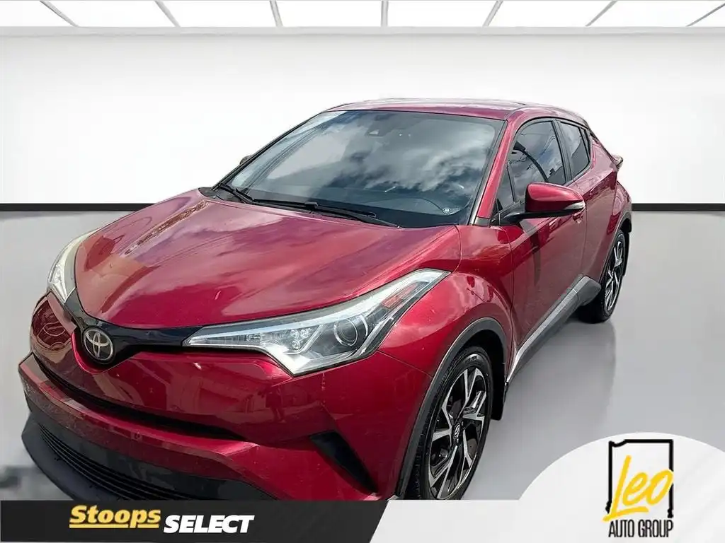 2018 Toyota C-HR XLE Premium's photo